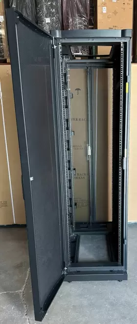 OG-AR2101BLKX318 APC Netshelter Vx Schneider Electric Server #3