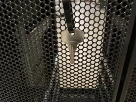 0GJ575 DELL Rack Key Freigth Up #3