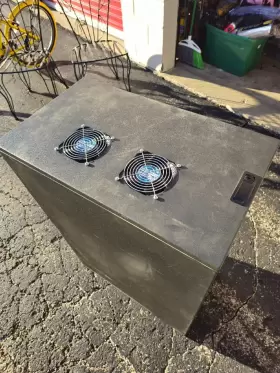 XRNRE4UUSBLK GIZMAC Xrackpro Noise Reduction Server Enclosure #2