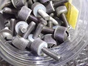 1421TS100BK HAMMOND Rack Mount Thumb Screws Washer Steel