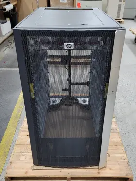 Hp Af022a 10622 G2 22u Universal Rack Cabinet See Notes