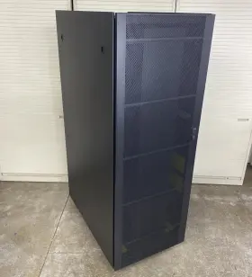 45D3122 IBM Rack Network Server Cabinet