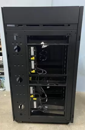 9308 IBM Netbay Enterprise Server Cabinet Rack Pdus Keys #2