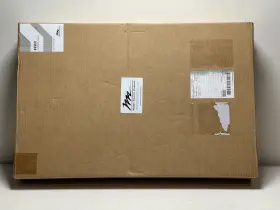 656747012877 MIDDLE ATLANTIC PRODUCTS Essex Plexi Door Ru
