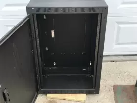 A16-17CS MIDDLE ATLANTIC PRODUCTS Center Server Audio Wall #2