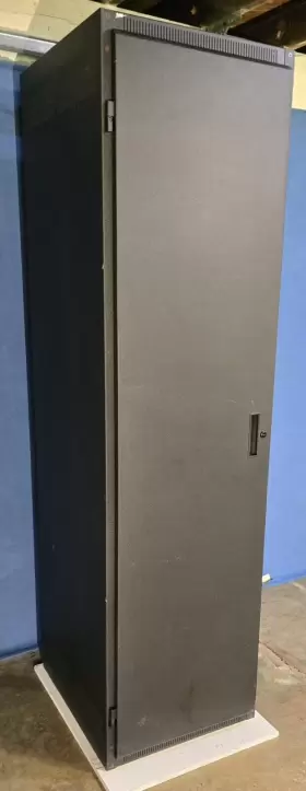 ERK-4425LRD MIDDLE ATLANTIC PRODUCTS Stand Alone Enclosure #2