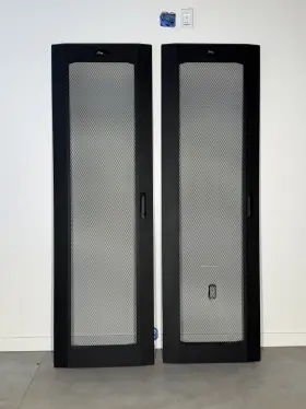 SNE24-LVD-42 MIDDLE ATLANTIC PRODUCTS Vented Front Rear Door