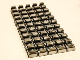 00400799 NAVEPOINT Cage Nuts Screws Server Shelves Cabinets #3