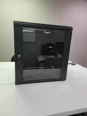 00404142 NAVEPOINT Wall Mount Network Cabinet
