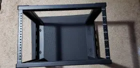 00404149 NAVEPOINT Wall Mount Rack Server Frame