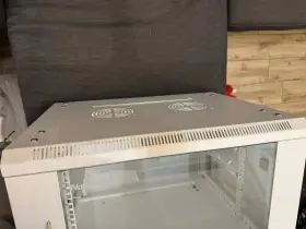 00407311 NAVEPOINT Wall Mount Server Cabinet Glass Door #2