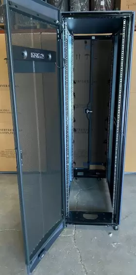 NAC-0501 NETAPP Server Rack Cabinet Enclosure #3