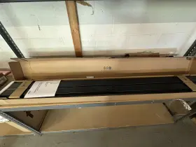 AR204A NETSHELTER Post Frame Rack