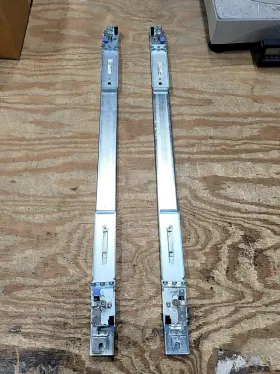 NK896 QUALSLIDE Server Rail Left Right