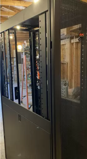 AR3100 SCHNEIDER ELECTRIC Apc Netshelter Sx Bolt Down Roof #3