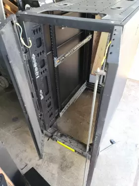 AGAC7006 TRIPP LITE Agency Half Cabinet Server Rack #3