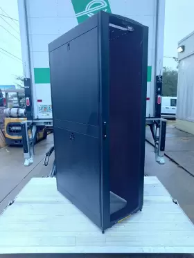 AR3103 TRIPP LITE Rack Enclosure Server Cabinet Doors