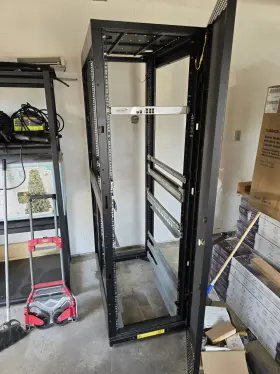 SR42UB1032 TRIPP LITE Server Rack Cabinet #2