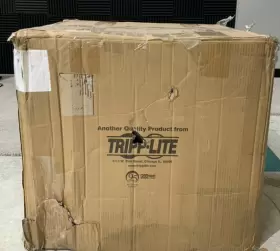 SRW10USG TRIPPLITE Tripp Lite Smartrack Wall Mount Server