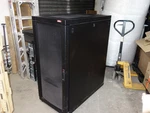 Apc Netshelter Vx Black 25u Enclosure Rack Cabinet Ar2105blk W/ Extras. Fixed Price $589.99.