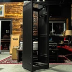 Middle / Mid Atlantic Erk-3520 19" Rolling Rack Music Network 35u Capacity. Fixed Price $199.99.